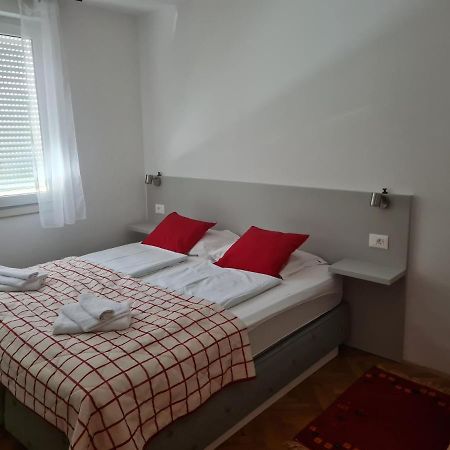 Sara Apartment โมสตาร์ ภายนอก รูปภาพ