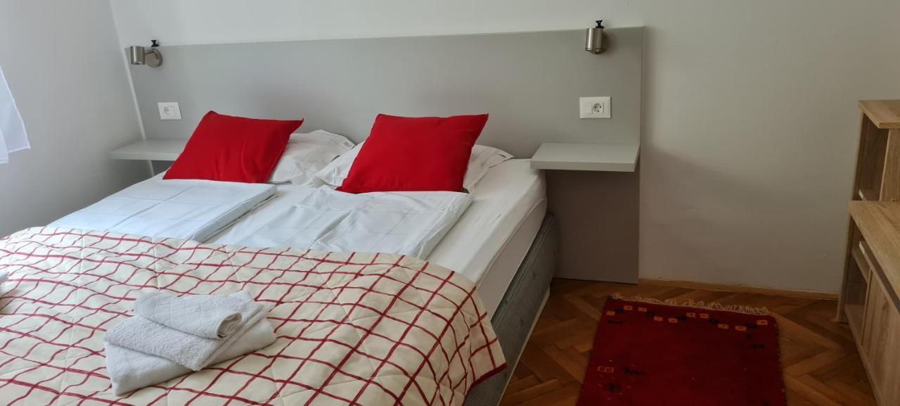 Sara Apartment โมสตาร์ ภายนอก รูปภาพ