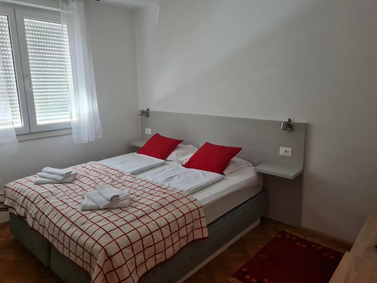 Sara Apartment โมสตาร์ ภายนอก รูปภาพ