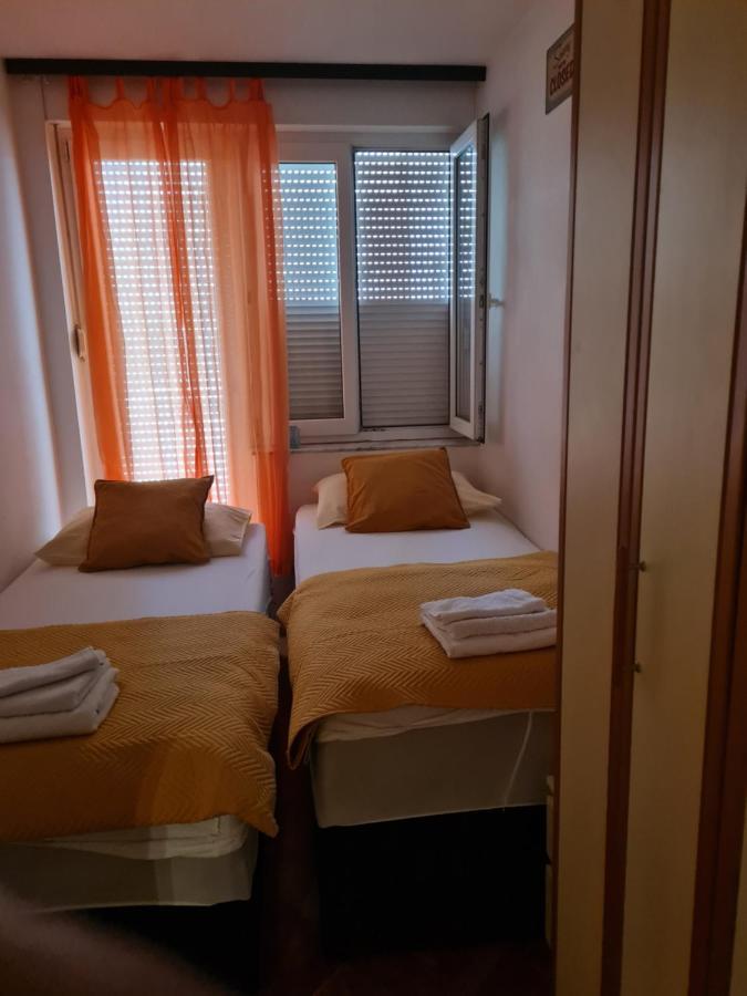 Sara Apartment โมสตาร์ ภายนอก รูปภาพ