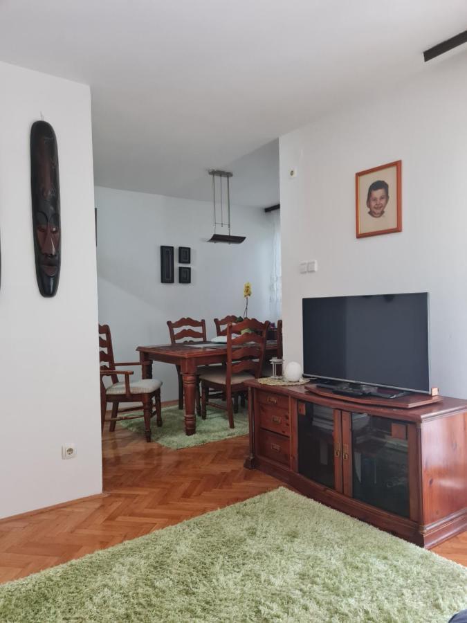 Sara Apartment โมสตาร์ ภายนอก รูปภาพ